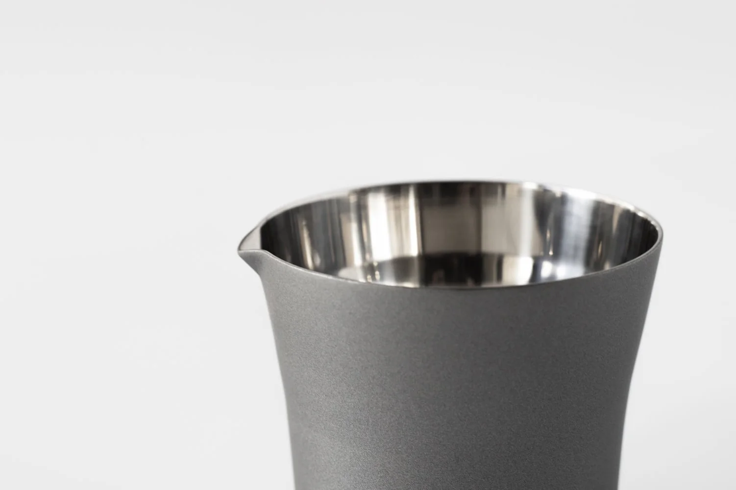Spouted Double Insulated Cup - Image 5